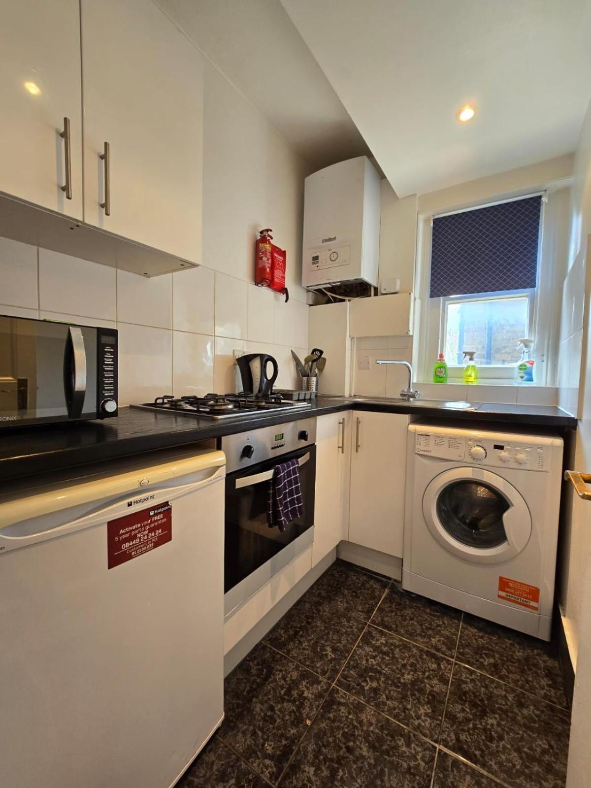 Great Flat Close To Edgware Road Londen Buitenkant foto